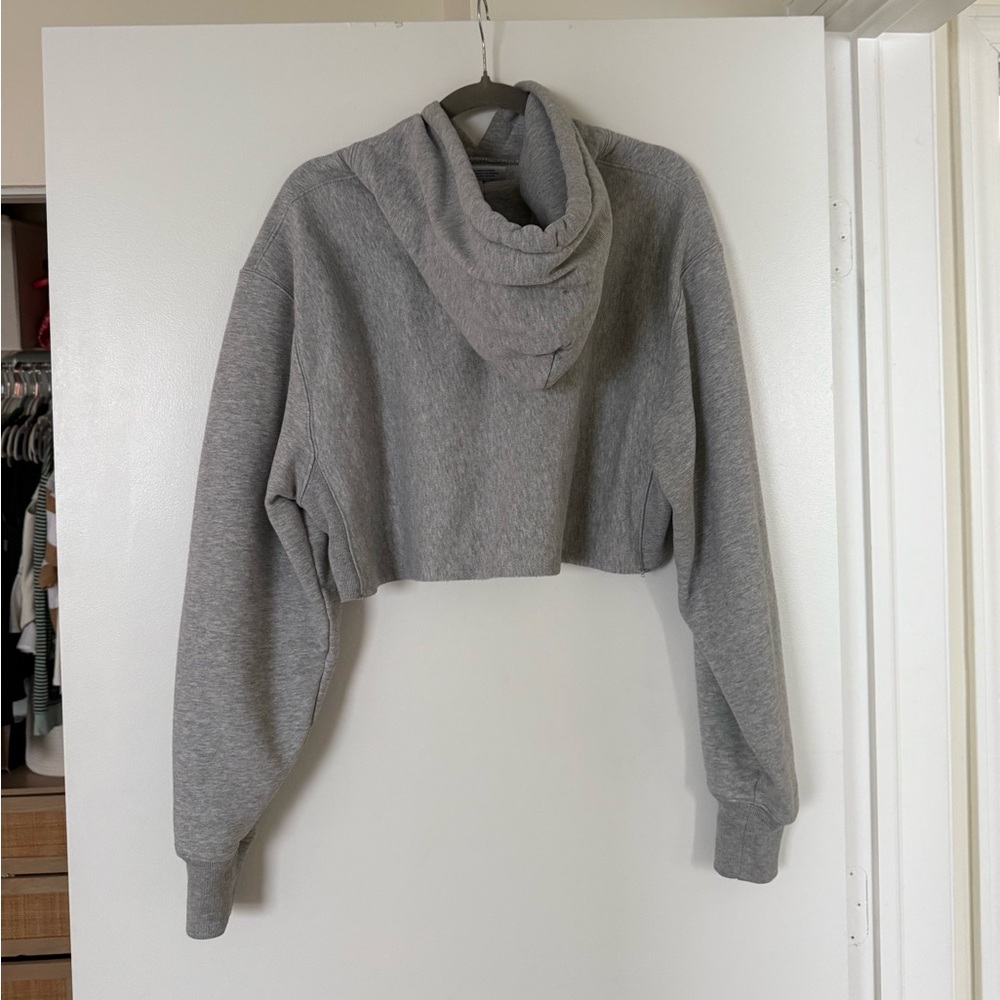 Champion Women's Heather Gray Cropped Sweatshirt - Picture 3 of 3